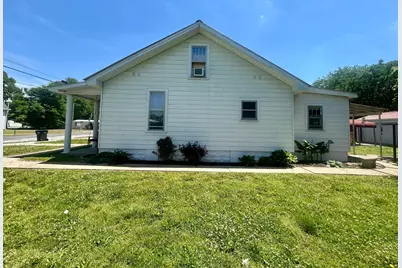 230 E 3rd Street, Brookport, IL 62910 - Photo 9