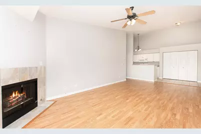798 N Gary Avenue #210, Carol Stream, IL 60188 - Photo 3