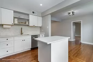 10072 Drury Ln, Westchester, IL 60154 - Photo 11