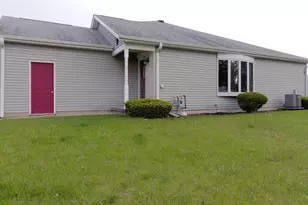607 Flanagan Dr, Minooka, IL 60447 - Photo 3
