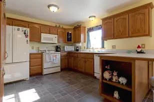 607 Flanagan Dr, Minooka, IL 60447 - Photo 7