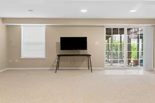 2060 Crossing Ct, Lombard, IL 60148 - Photo 21
