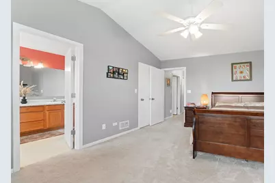 2060 Crossing Court, Lombard, IL 60148 - Photo 11