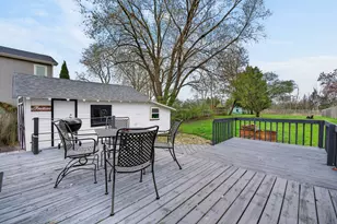 320 Chalmers St, Geneva, IL 60134 - Photo 17