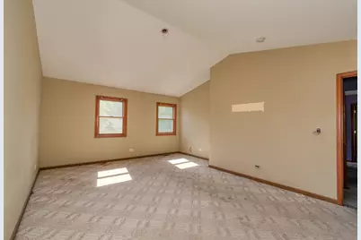 130 Canton Lane, Streamwood, IL 60107 - Photo 7