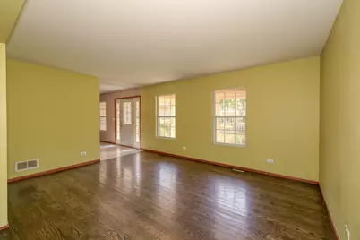 130 Canton Lane, Streamwood, IL 60107 - Photo 17