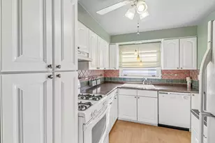 5220 Oakton St, Skokie, IL 60077 - Photo 7