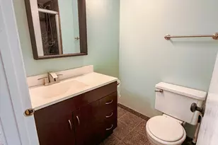823 E Coach Rd, Palatine, IL 60074 - Photo 13