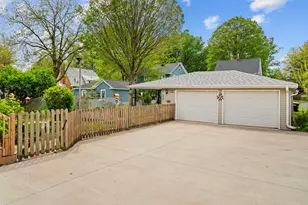 406 N 4th St, Oregon, IL 61061 - Photo 35