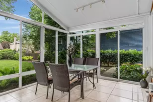 1813 Clyde Dr, Naperville, IL 60565 - Photo 15