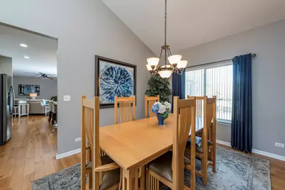 206 Chesapeake Bay, Winthrop Harbor, IL 60096 - Photo 9