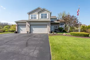 206 Chesapeake Bay, Winthrop Harbor, IL 60096 - Photo 1