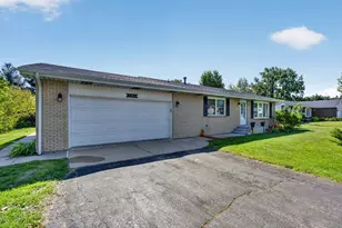 1354 Rivard Dr, Bourbonnais, IL 60914 - Photo 41