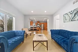 520 N Veterans Pkwy, Addison, IL 60101 - Photo 5