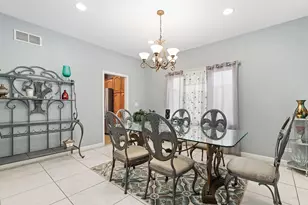 520 N Veterans Pkwy, Addison, IL 60101 - Photo 7
