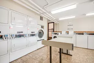 1540 N La Salle Dr, Chicago, IL 60601 - Photo 21