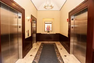 807 Davis St, Evanston, IL 60201 - Photo 17
