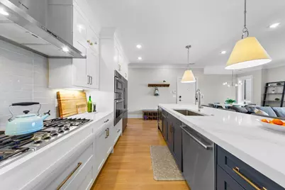 2745 W Lawrence Avenue #2E, Chicago, IL 60625 - Photo 9