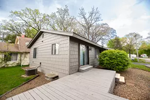 67 Honeysuckle Ln, Crystal Lake, IL 60014 - Photo 7