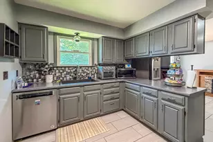 626 Bryan Ave, Danville, IL 61832 - Photo 13