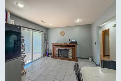626 Bryan Avenue, Danville, IL 61832 - Photo 11