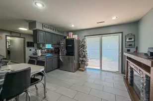 626 Bryan Ave, Danville, IL 61832 - Photo 9