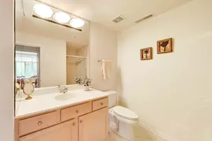 445 Village Green, Lincolnshire, IL 60069 - Photo 13