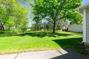 1022 Colony Lake Dr, Schaumburg, IL 60194 - Photo 17