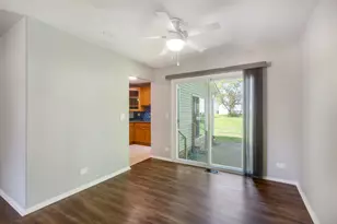 1022 Colony Lake Dr, Schaumburg, IL 60194 - Photo 7