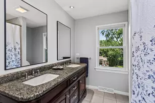 3850 Dauphine Ave, Northbrook, IL 60062 - Photo 11