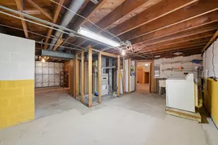 8351 W 99th St, Palos Hills, IL 60465 - Photo 25