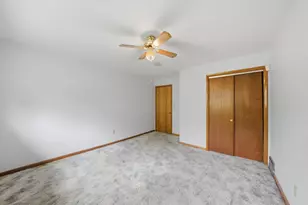 8351 W 99th St, Palos Hills, IL 60465 - Photo 9