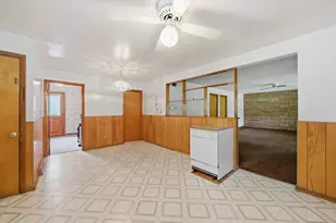 8351 W 99th St, Palos Hills, IL 60465 - Photo 17