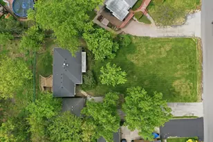 8351 W 99th St, Palos Hills, IL 60465 - Photo 33