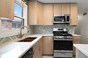 14909 Martin Luther King Jr Dr, Dolton, IL 60419 - Photo 5