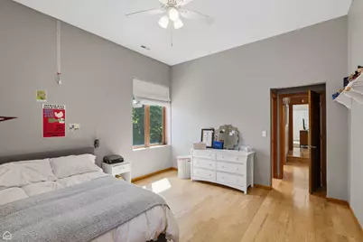 1202 W Fletcher Street, Chicago, IL 60657 - Photo 27