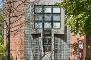 1202 W Fletcher St, Chicago, IL 60657 - Photo 3
