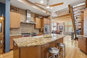 1202 W Fletcher St, Chicago, IL 60657 - Photo 11