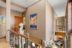 1202 W Fletcher St, Chicago, IL 60657 - Photo 17