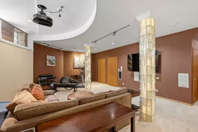 1202 W Fletcher Street, Chicago, IL 60657 - Photo 39