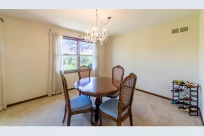 920 Macarthur Drive, Chicago Heights, IL 60411 - Photo 7