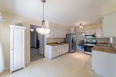 920 Macarthur Drive, Chicago Heights, IL 60411 - Photo 3