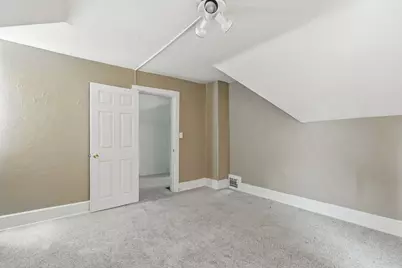 1545 W 2nd Street, Davenport, IA 52802 - Photo 19