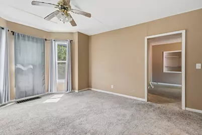 1545 W 2nd Street, Davenport, IA 52802 - Photo 9