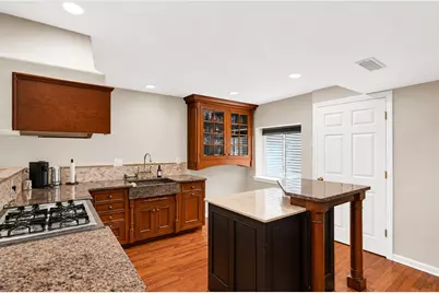 688 Bay Shore Drive, Pingree Grove, IL 60140 - Photo 37
