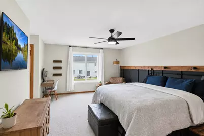 688 Bay Shore Drive, Pingree Grove, IL 60140 - Photo 19