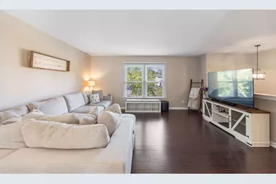 5113 W Dartmoor Drive, McHenry, IL 60050 - Photo 5