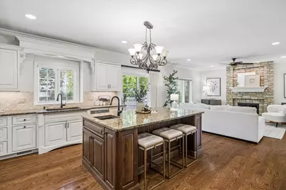 639 N Wright Street, Naperville, IL 60563 - Photo 9