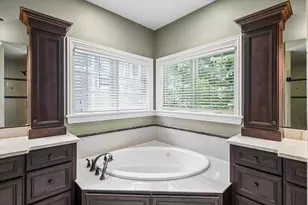 639 N Wright St, Naperville, IL 60563 - Photo 29