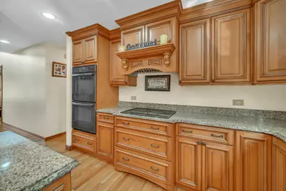 1113 Loyola Drive, Libertyville, IL 60048 - Photo 11
